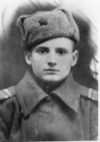 maznev-vasiliy-spiridonovich--foto-vo-vremya-prizvaniya---17-let.jpg