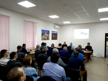 seminar-3.jpg
